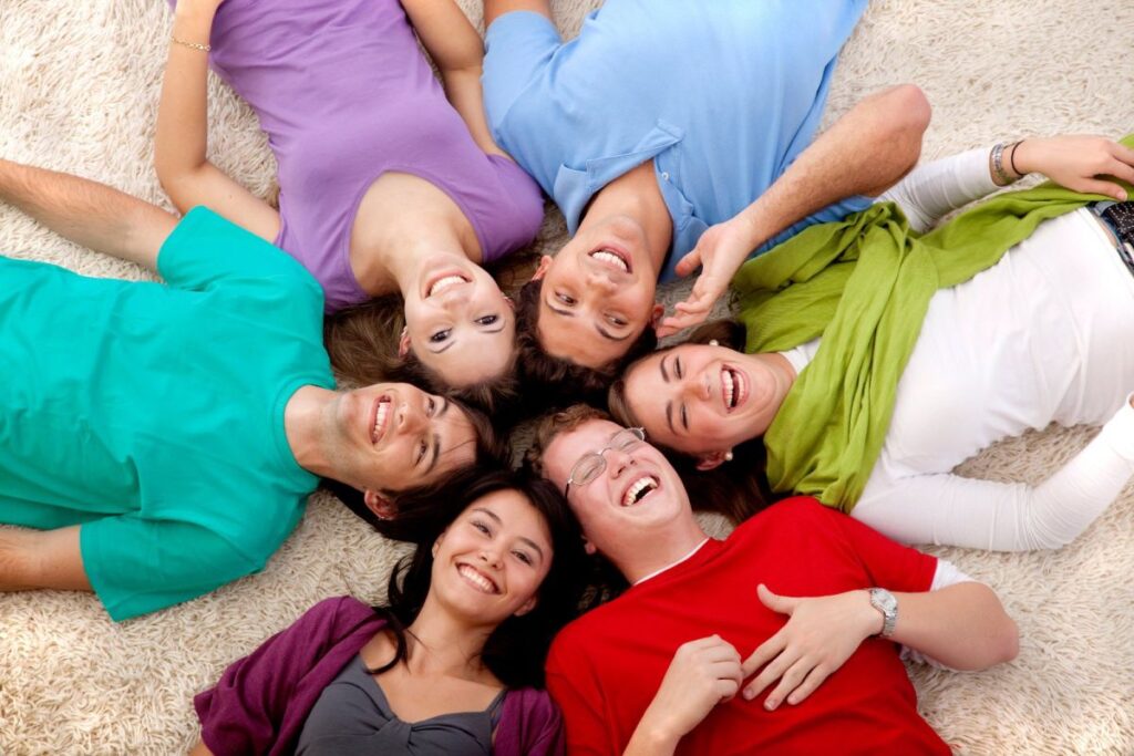 1766690406 754 درمورد خنده درمانی و ۸ تاثییر دیدنی آن بر سلامتی