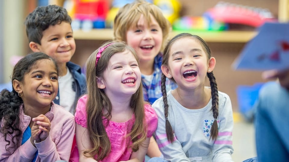 1766690406 981 درمورد خنده درمانی و ۸ تاثییر دیدنی آن بر سلامتی