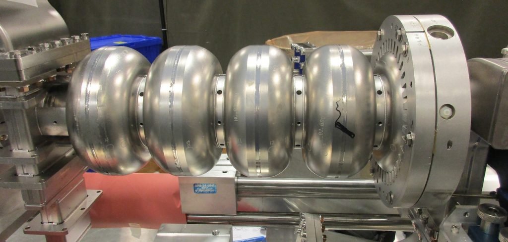 کاهش عمر زباله‌های هسته‌ای با شتاب‌دهنده ذرات