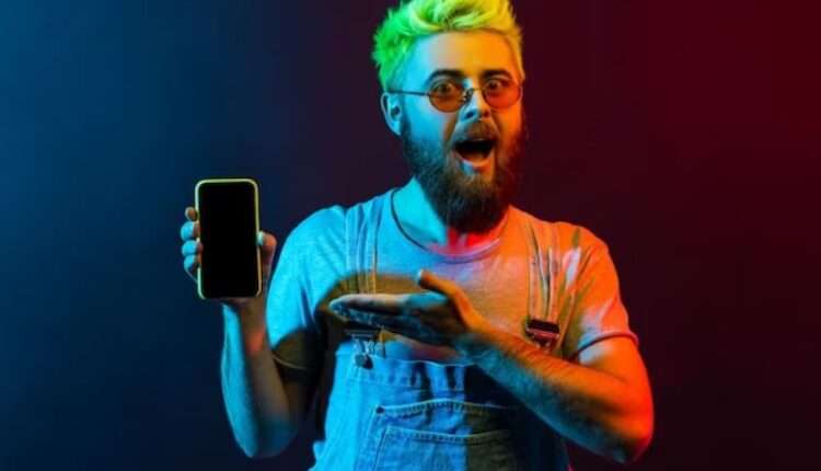 عجیب ترین تکنولوژی ،عجیب ترین تکنولوژی های جهان؛ از ماهیتابه‌ هوشمند تا کفش جارویی ،غلاف اسلحه‌ با پخش موسیقی