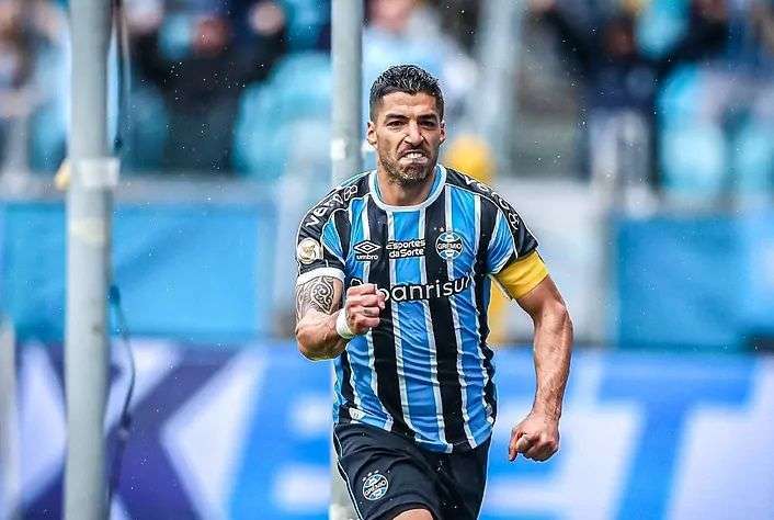 اینجا هستم، من را ببین عکس