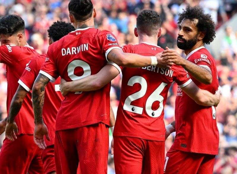 جشن ماندن صلاح در آنفیلد