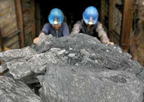 شش کارگر معدن طرزه دامغان بر اثر ریزش معدن محبوس