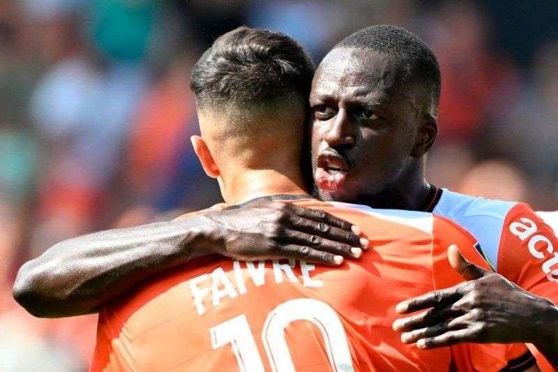 من هنوز زنده‌ام لعنتی ها