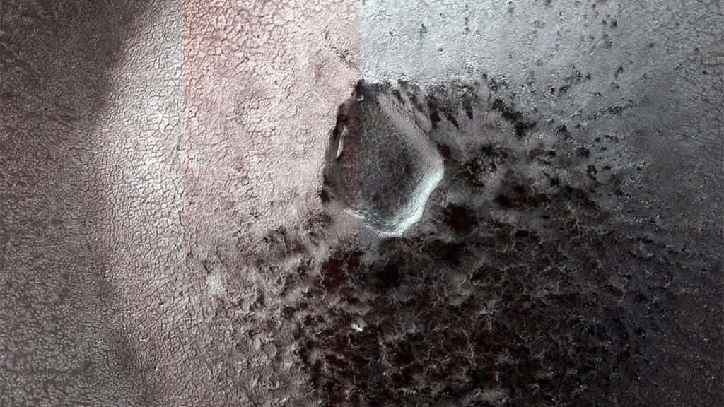 1696113436 ناسا تصویر شکل‌هایی شبیه به عنکبوت را از سطح مریخ