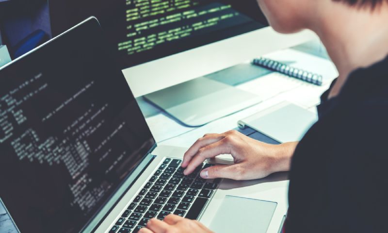 مشاغل پردرآمدی که با وجود هوش مصنوعی همچنان باقی می مانند