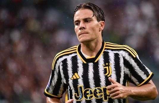 7 ماه محرومیت ستاره یووه به خاطر شرط‌بندی