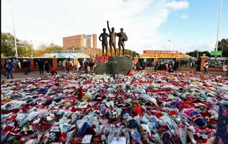 خداحافظی ویژه با اسطوره یونایتد تا ابد دوستت داریم