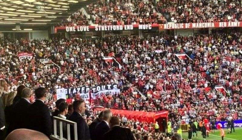 شعار حیا کن، رها کن در اولدترافورد بروید دیگر