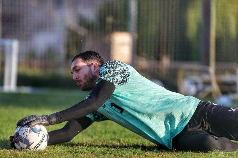 هواداری‌ها با والیبال روحیه خود را بالا بردند