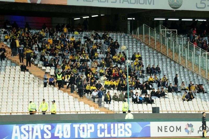 1699304853 لشکر زردپوش سپاهان به یاری نساجی می‌آید