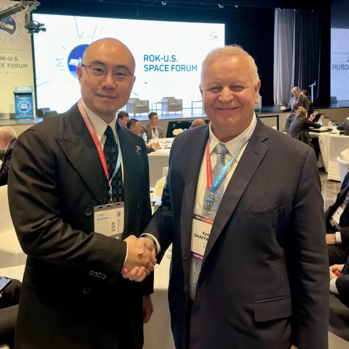 با کمال غفاریان، میلیاردر ایرانی آشنا شوید؛ مردی که رویاپرداز و دیوانه فضاست 13 کمال غفاریان