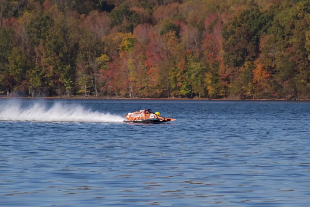 رکورد بیشترین شدت حرکت در قایق های برقی شکسته شد.webp
