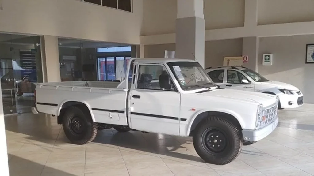 شرایط فروش وانت نیسان با رنگ سفید اظهار شد.webp