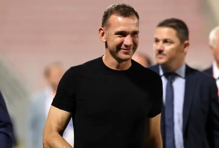 1701476363 اسطوره برای نجات میلان می‌آید در ایتالیا می‌گویند