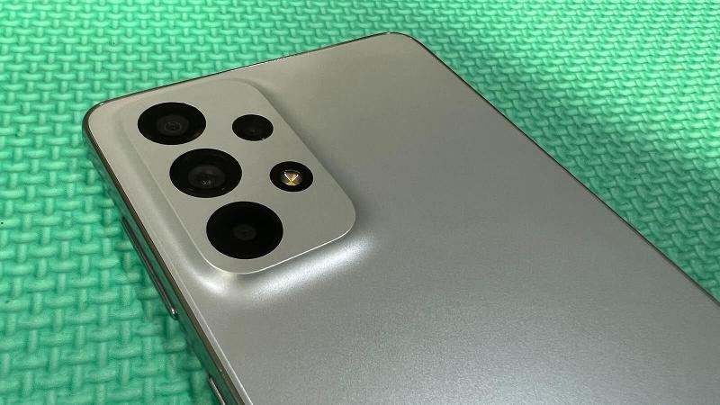 بهترین تلفنهای گیمینگ سامسونگ برای گیمرها 225 گوشی گیمینگ سامسونگ مدل Galaxy A73