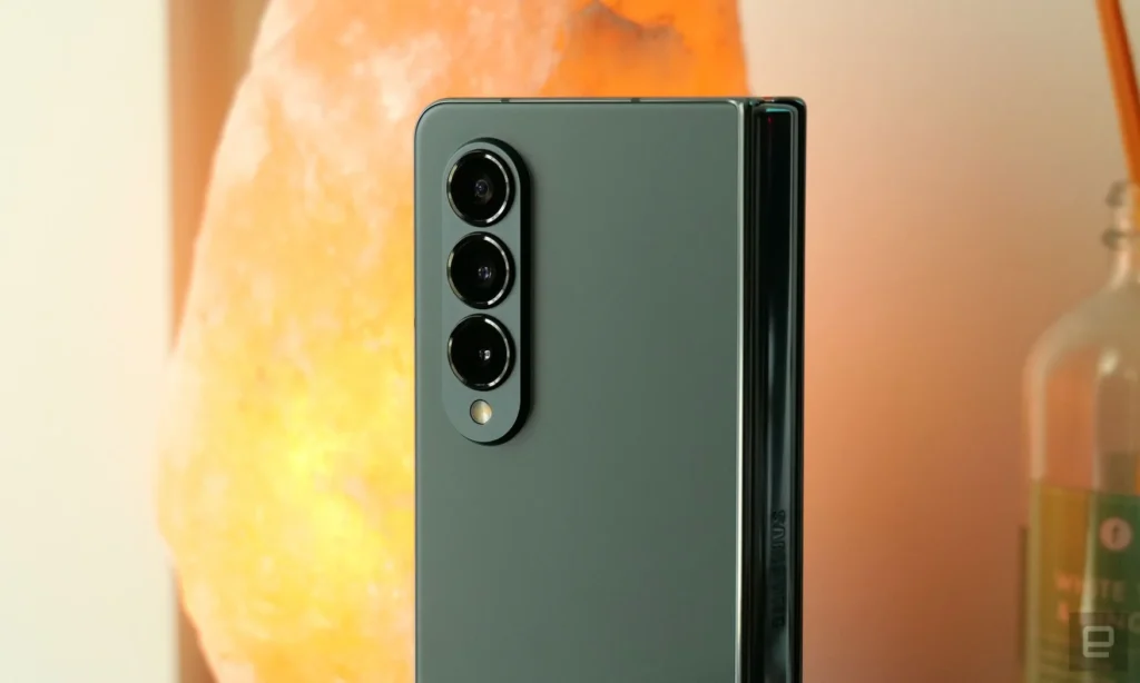 بهترین تلفنهای گیمینگ سامسونگ برای گیمرها 191 گوشی گیمینگ سامسونگ مدل Galaxy Z Fold 4