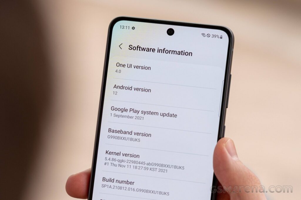 بهترین تلفنهای گیمینگ سامسونگ برای گیمرها 219 گوشی گیمینگ سامسونگ مدل GALAXY S21 FE 5G