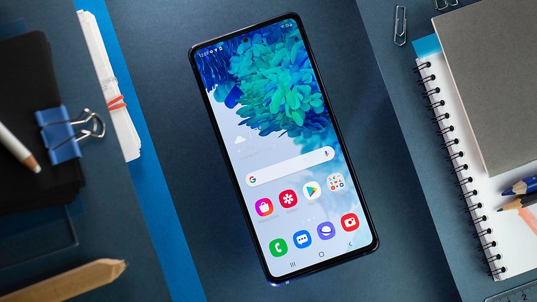 بهترین تلفنهای گیمینگ سامسونگ برای گیمرها 231 گوشی گیمینگ سامسونگ مدل S20 FE 5G