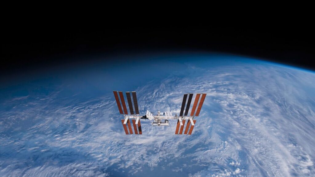 ۱۰ مستند که نگاه شما به جهان را تحول خواهد داد 53 A Beautiful Planet