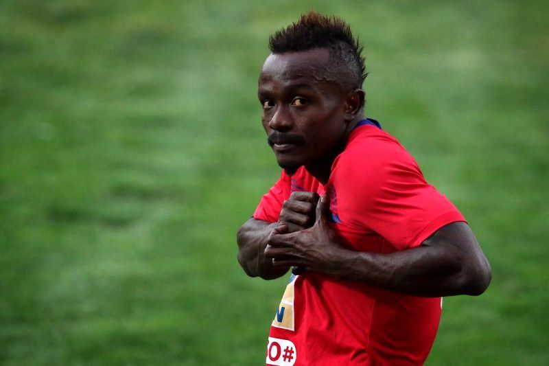 در پرسپولیس رو دست من نیاد