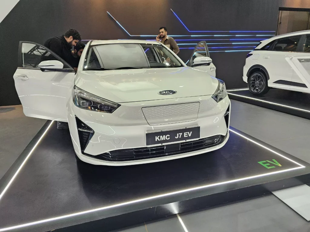 کی ام سی جی 7 برقی داخل سامانه خودروهای وارداتی.webp