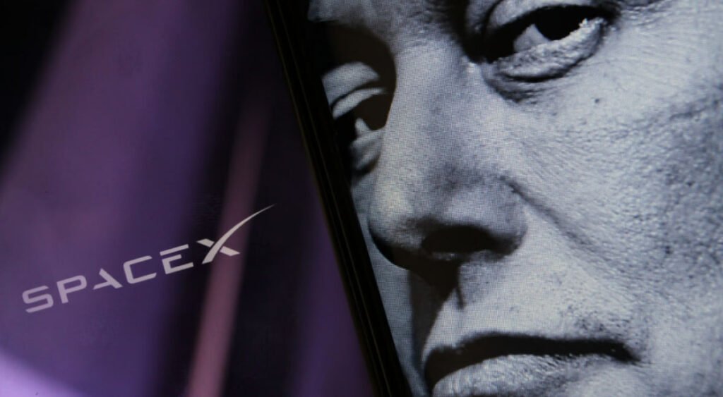 1704465513 324 اسپیس ایکس از هیئت ملی روابط کار شکایت کرد