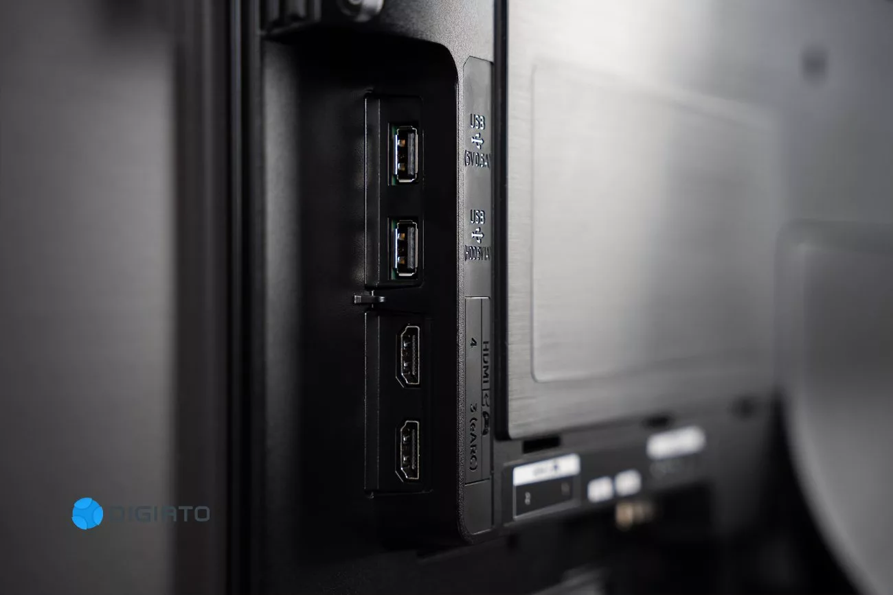 بازدید تلویزیون اولد سامسونگ S95B؛ قابی از کیفیت 21 بررسی تلویزیون اولد سامسونگ S95B