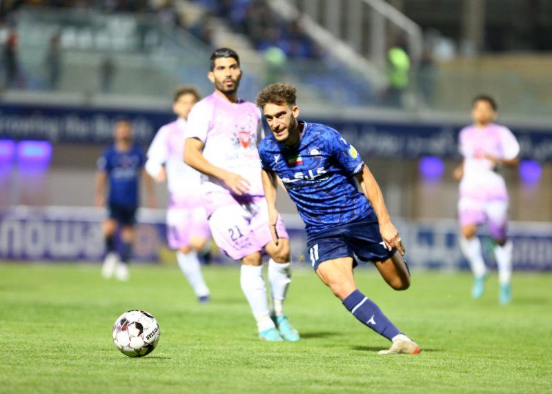 1705255022 جواب گل گهر به استقلال درمورد جذب روبرتو تو رس