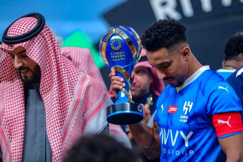 1707780143 مرد سال فوتبال آسیا به دیدار با سپاهان رسید