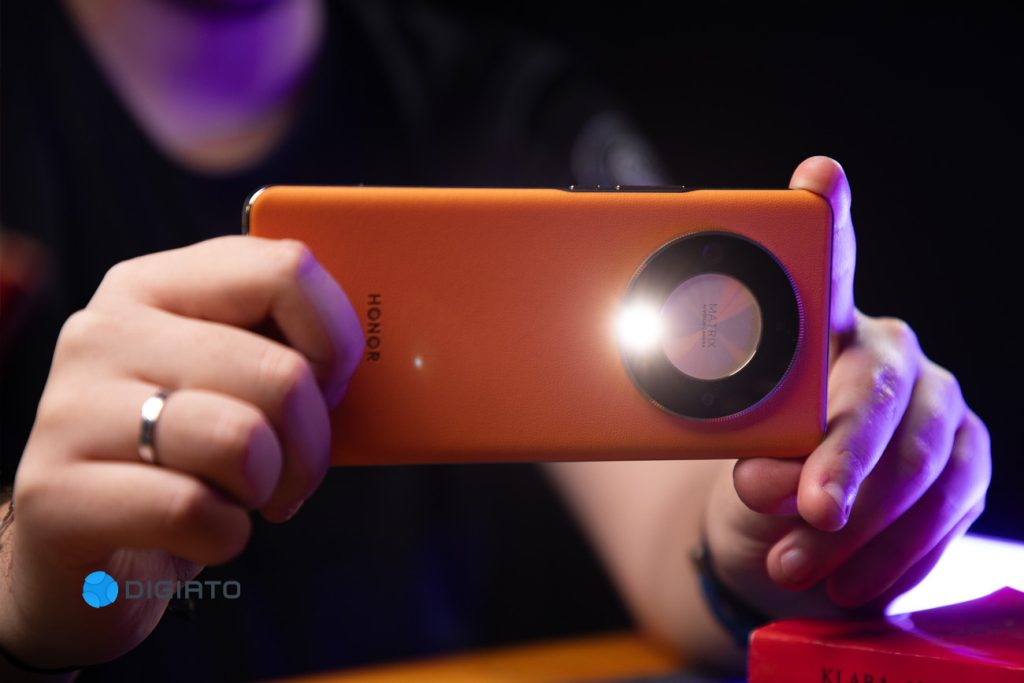 1707960121 بازدید آنر X9b؛ رویین‌تنِ شرقی