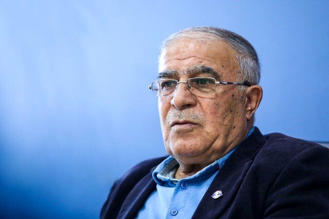 1708468735 مدیریت زمین قهرمان نیم فصل شد