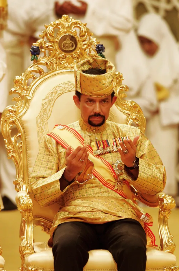 ثروتمندترین فوتبالیست جهان کیست؟ 17 ثروتمندترین فوتبالیست جهان کیست؟