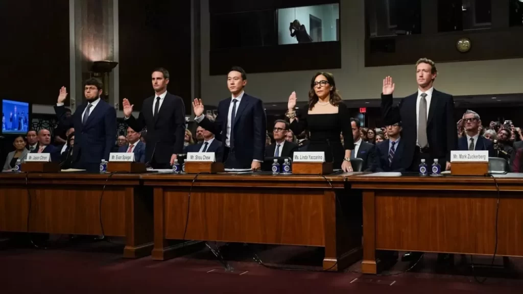 جزئیات جلسه سناتورهای آمریکایی و شبکه های اجتماعی برای امنیت.webp