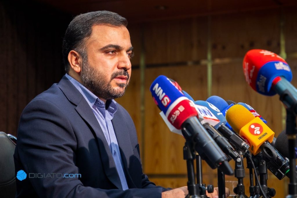 وزیر ارتباطات‌ این‌ها اندوخته‌های سرزمین می باشند؛ باید اغاز تحمل