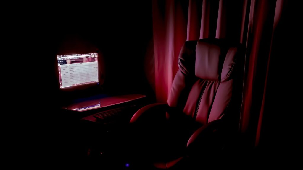 مزایا و معایب استفاده از صندلی گیمینگ