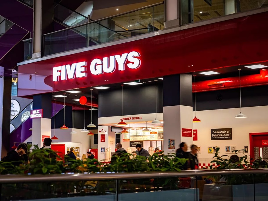 1709969696 628 کافه‌های غرب تهران که کش بک خواهند داد