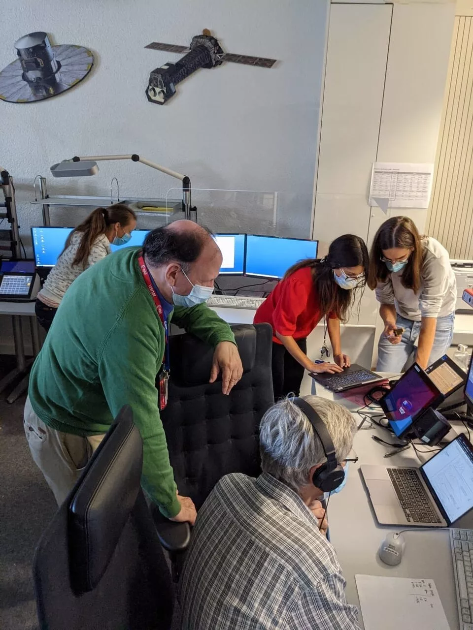 امروز در فضا انتشار کردن یافته‌های فضاپیمای انتگرال آفتاب وطن.webp