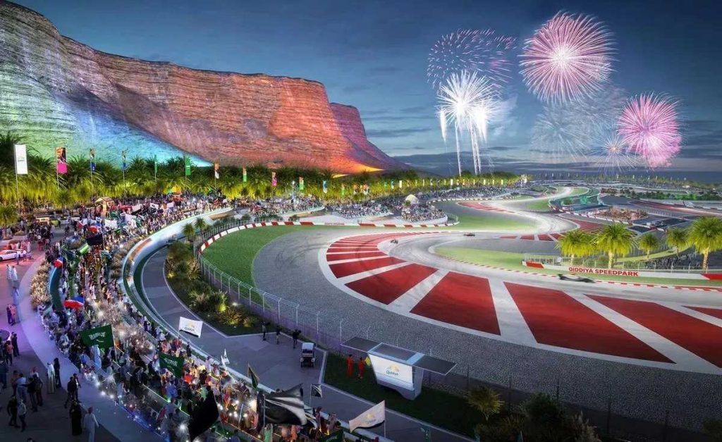 پیست مسابقات فرمول یک عربستان که پیچی به ارتفاع یک ساختمان ۲۰ طبقه دارد + ویدیو