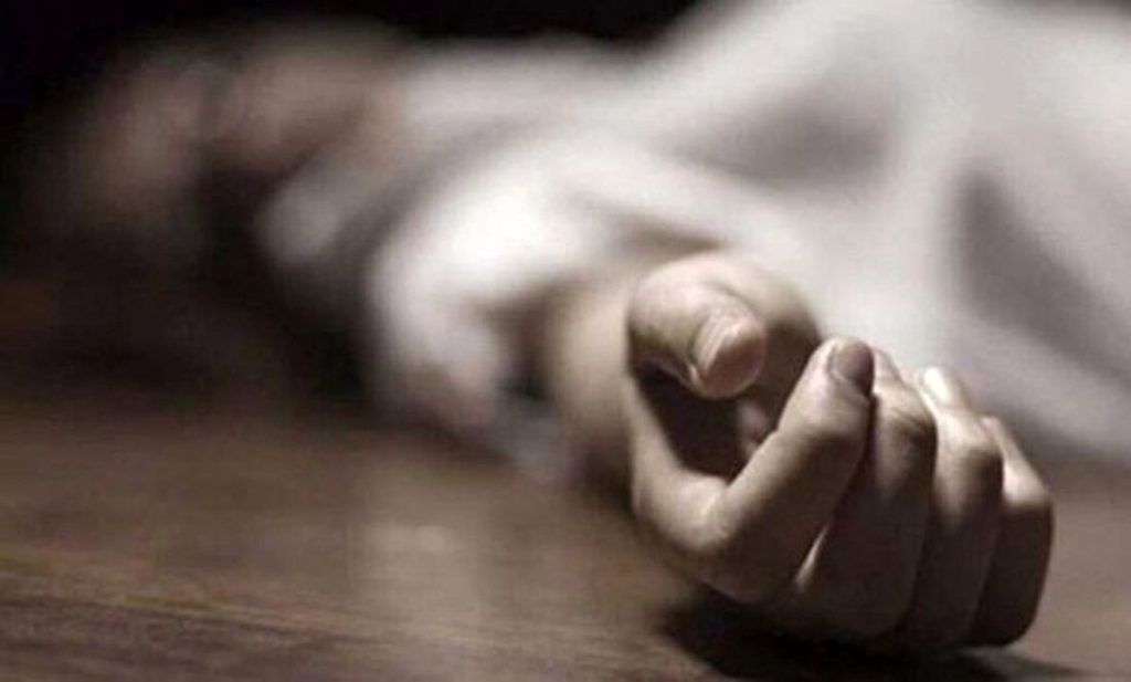 1712061929 مرگ مشکوک پسربچه ۳ ساله با چاقوی میوه‌خوری آفتاب وطن