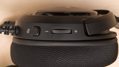 هدست گیمینگ کورسیر  مدل HS35 Stereo