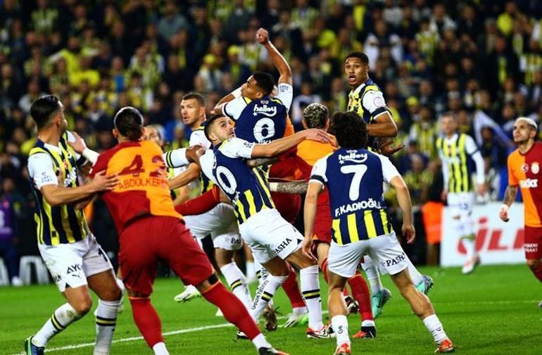 1712503161 حرکت جنجالی فنرباغچه در بازی برابر گالاتاسرای آفتاب وطن