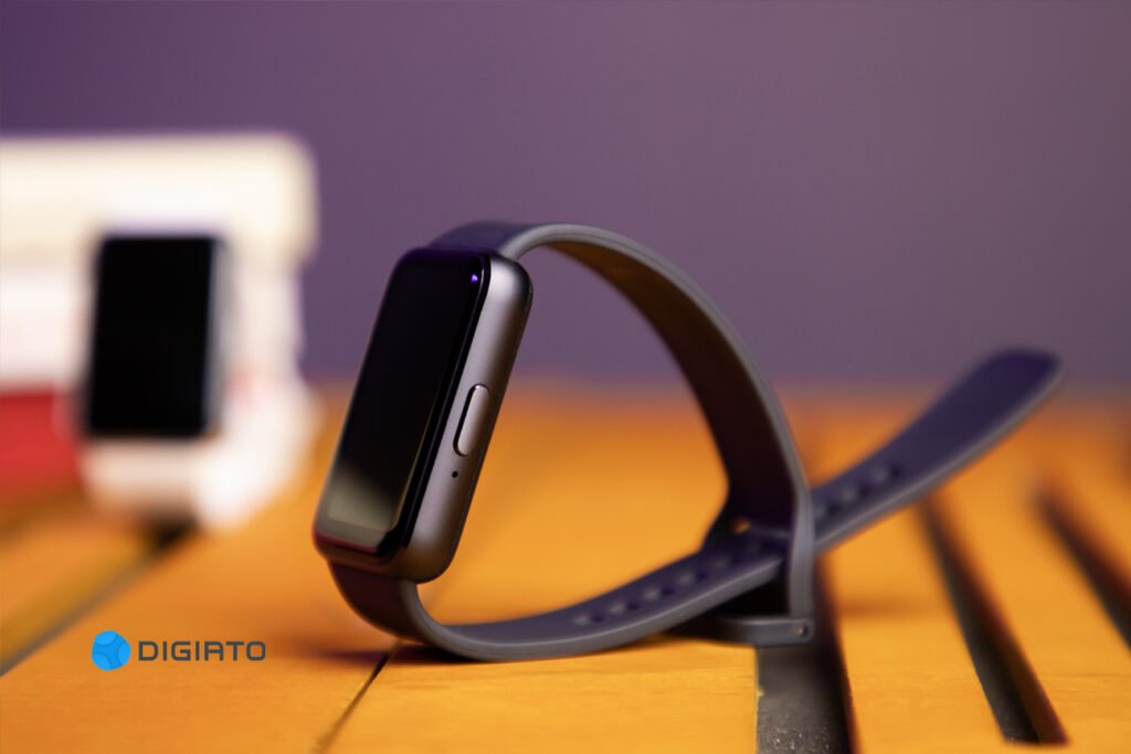 1713811573 182 بازدید مچ‌بند هوشمند سامسونگ گلکسی واچ فیت 3 آفتاب وطن