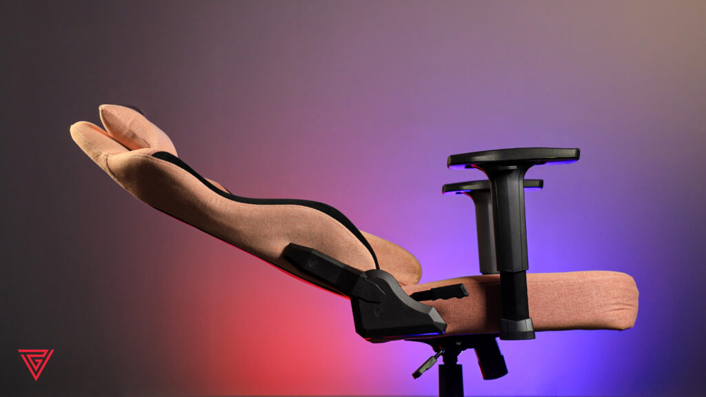 بهترین صندلی های گیمینگ | راهنمای خرید جامع_آفتاب وطن 121 صندلی گیمینگ ریدمکس صورتی رنگ