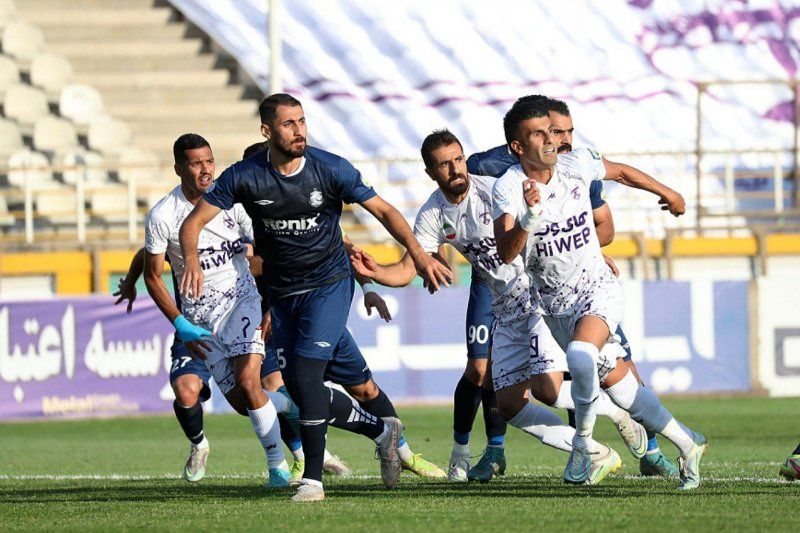 1715032772 گزارش زنده ملوان ۰ هوادار 1 آفتاب وطن