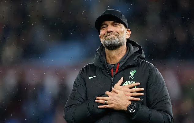 1715759139 وداع کلوپ با آنفیلد در تنهایی عکس آفتاب وطن