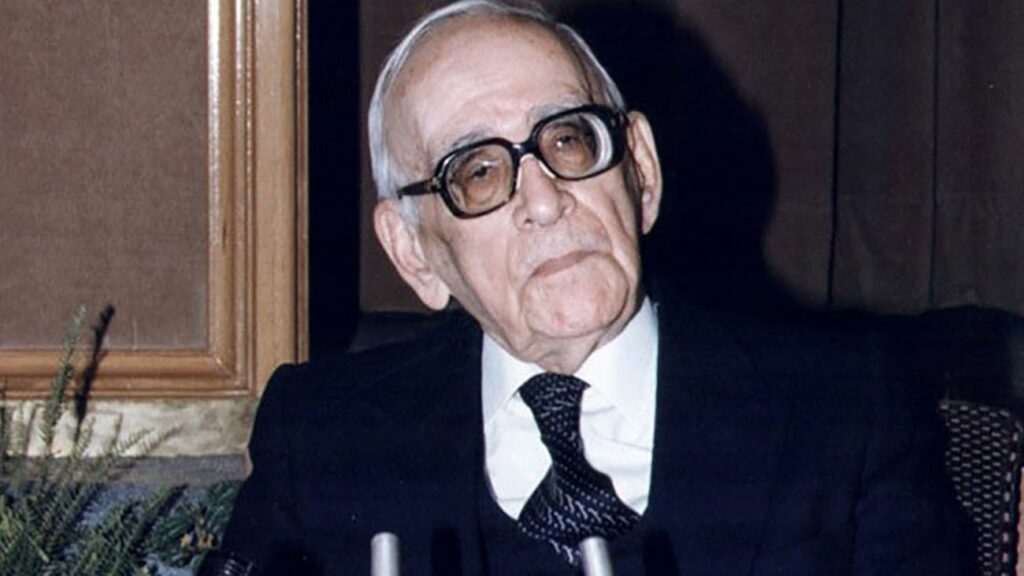 بیوگرافی محمود حسابی؛ زندگینامه پدر علم فیزیک ایران_آفتاب وطن 17 1715909073 269 بیوگرافی محمود حسابی؛ زندگینامه پدر علم فیزیک ایران آفتاب وطن