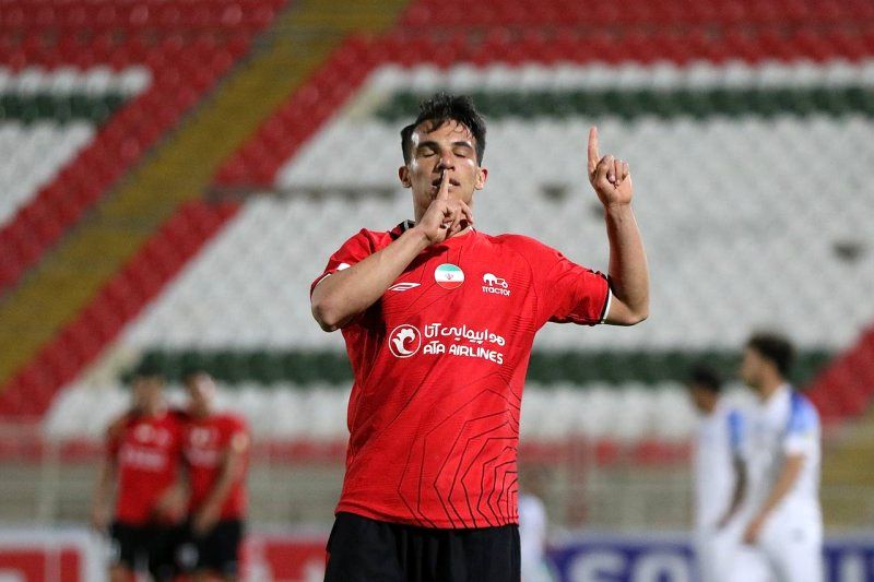 خشم حسین زاده از فصلی که گذشت آفتاب وطن