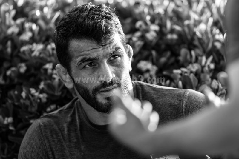 1718686961 حسن یزدانی خنده را بر خود حرام کرد آفتاب وطن