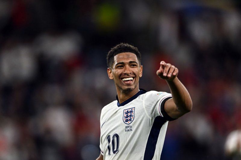 1718904148 گزارش زنده انگلیس ۰ ۰ دانمارک آفتاب وطن